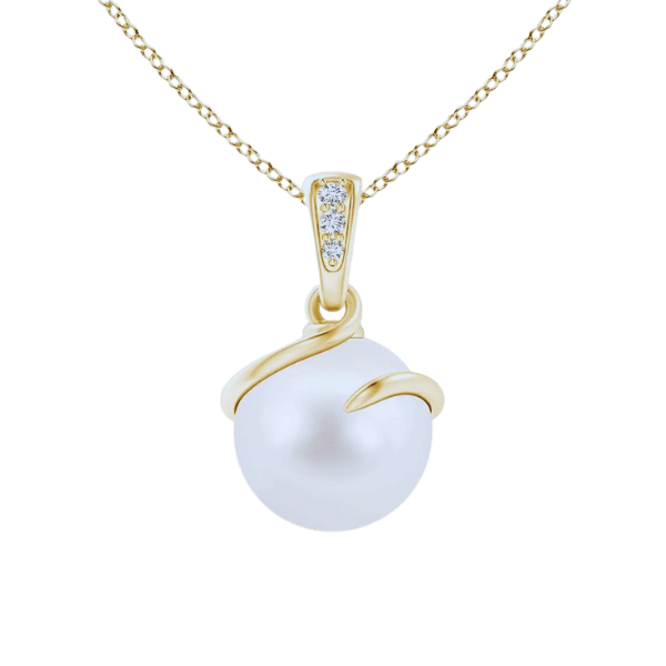 Necklace with Pearl Drop: Exploring Freshwater and Baroque Pearl Designs