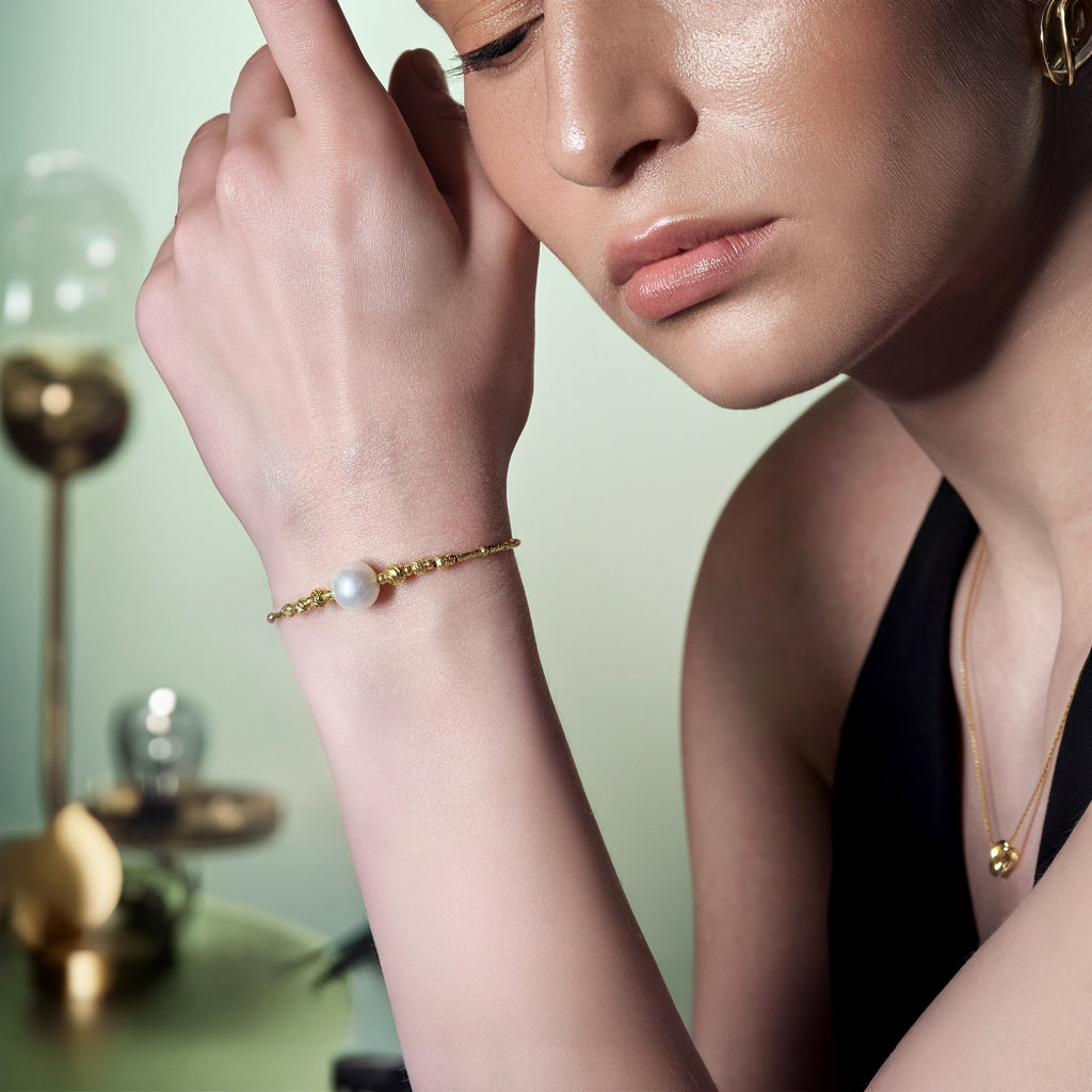 JESCOJES Golden AAAA Pearl Bracelet