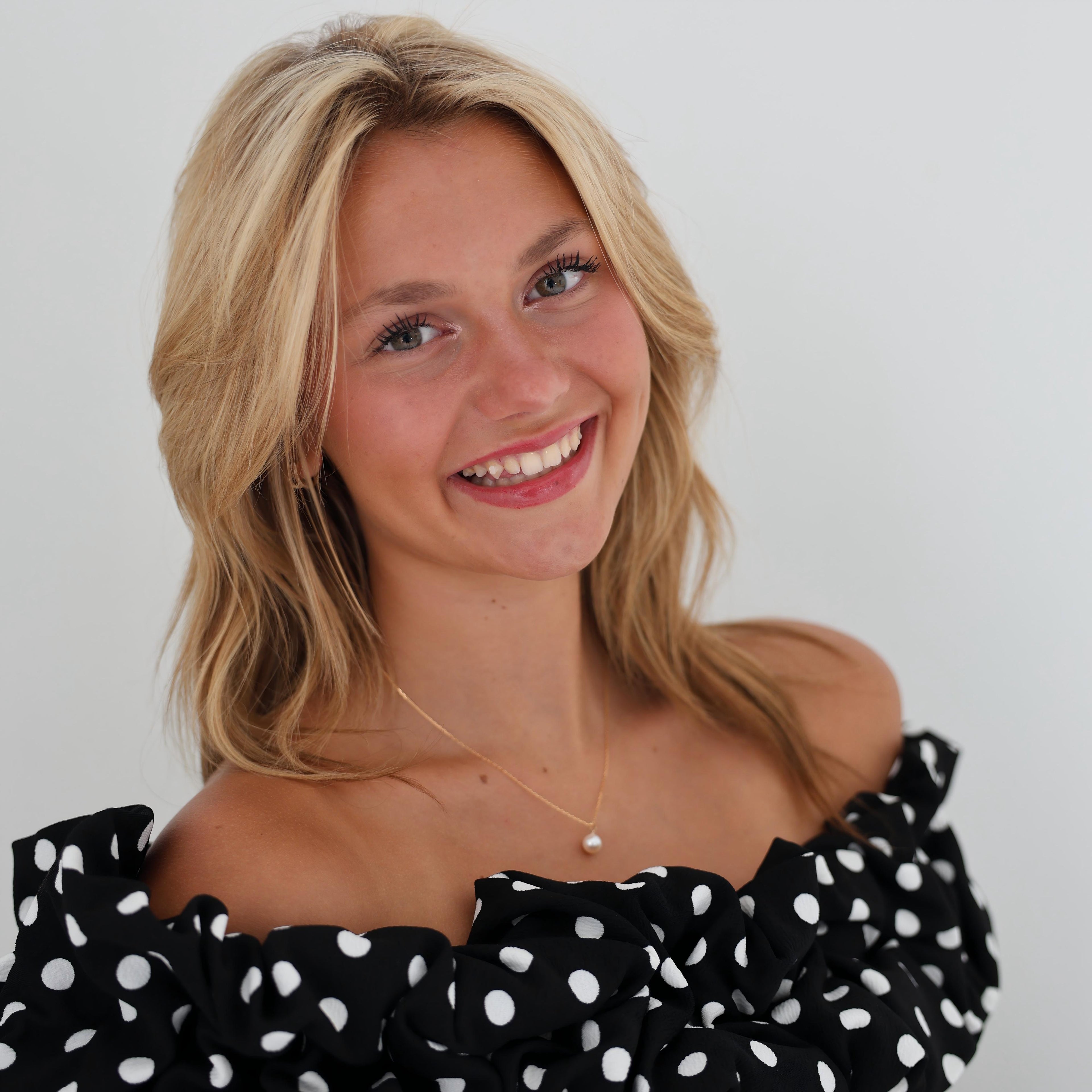 JESCOJES Lustrous AAAA Pearl V-Bale Pendant Necklace