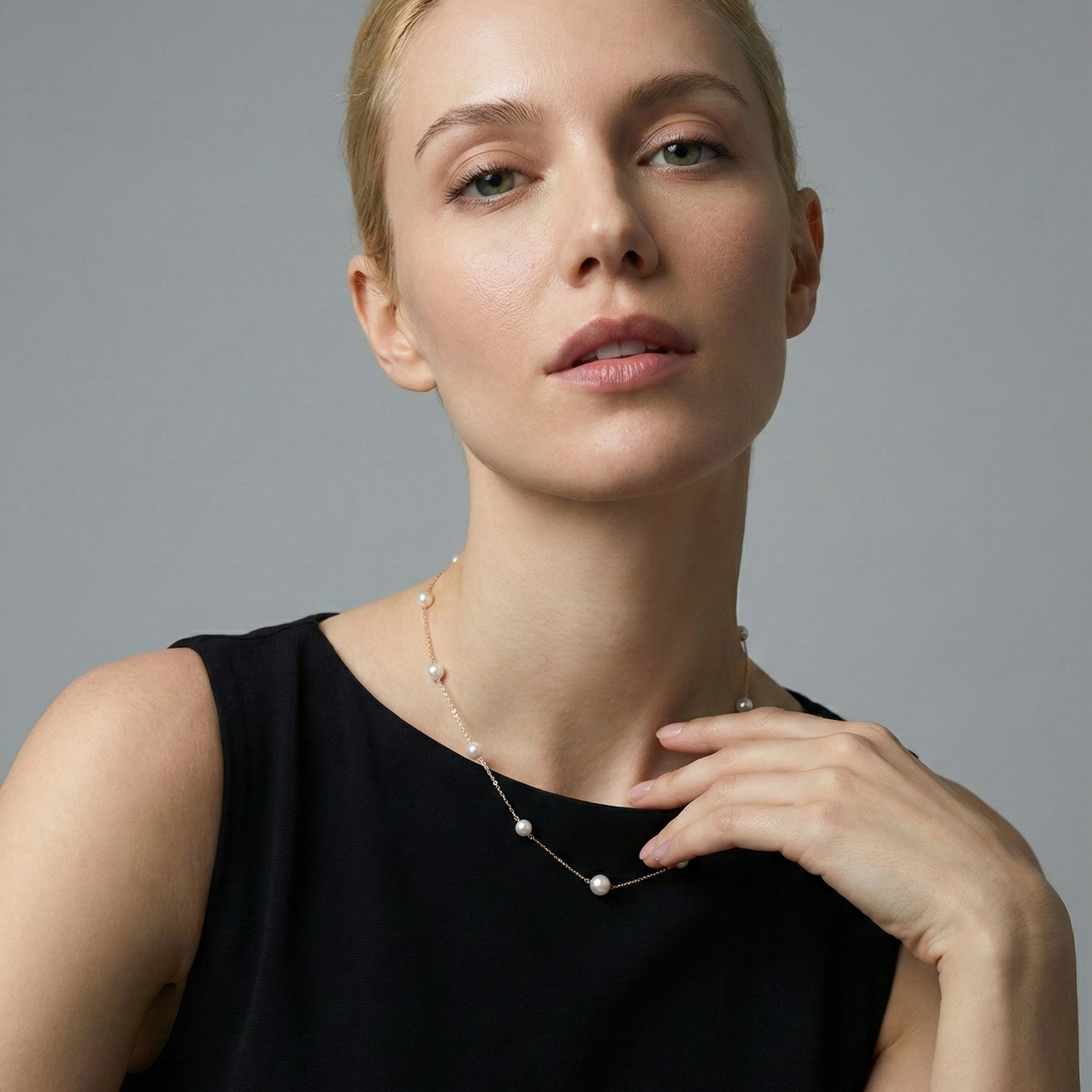 JESCOJES Starry Night AAA Freshwater Pearl Necklace - model