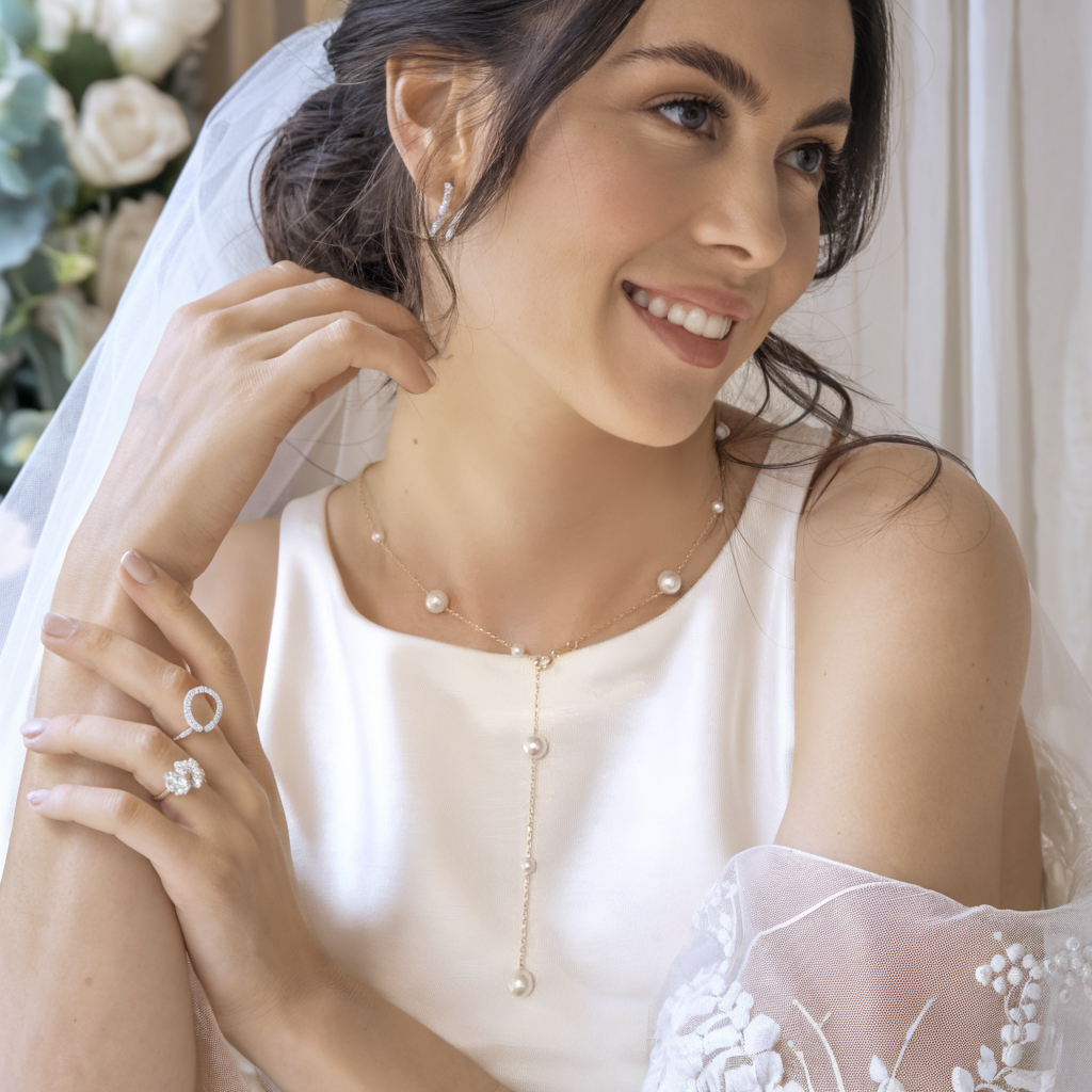 JESCOJES Starry Night AAA Freshwater Pearl Necklace - model