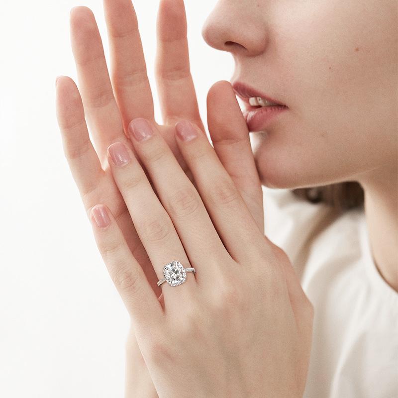 JESCOJES Passionate Love Premium Moissanite Halo Engagement Ring