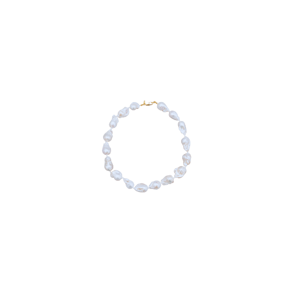 Do Pearls Look Better in Gold or Silver? Exploring Pearl Jewelry Aesthetics