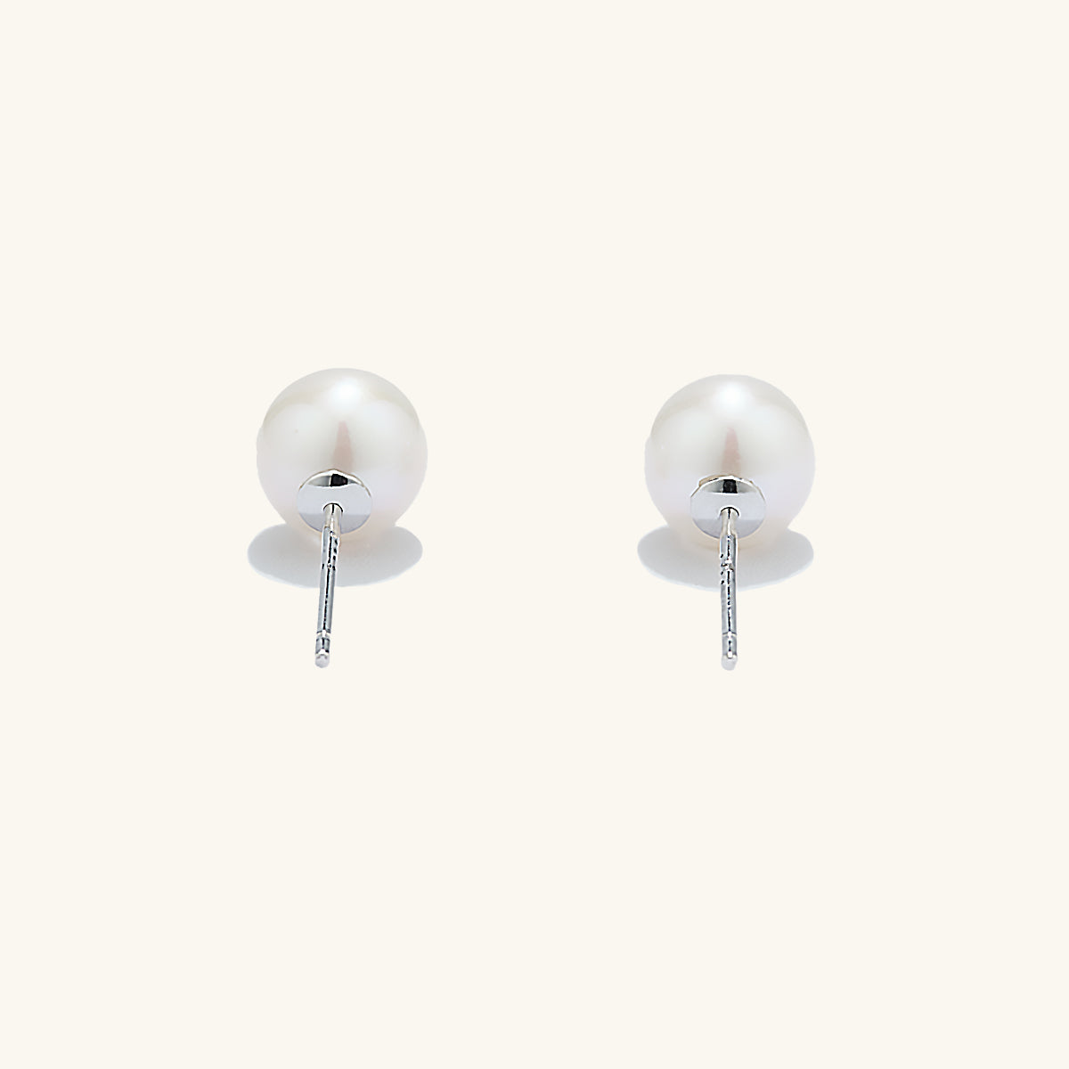 Charismatic Freshwater Pearl Stud Earrings 7-7.5mm