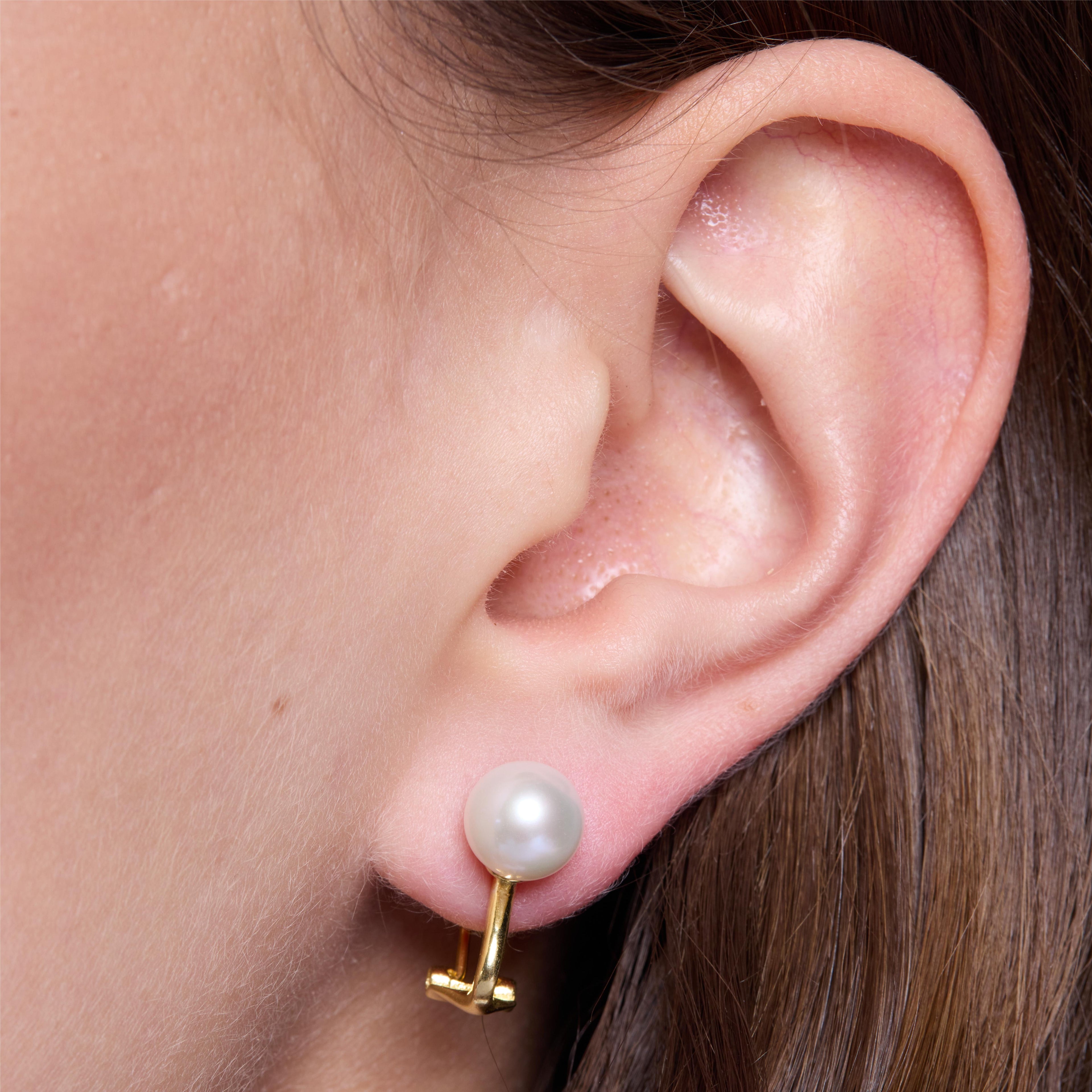 Charming Freshwater Pearl Clip-on Earrings