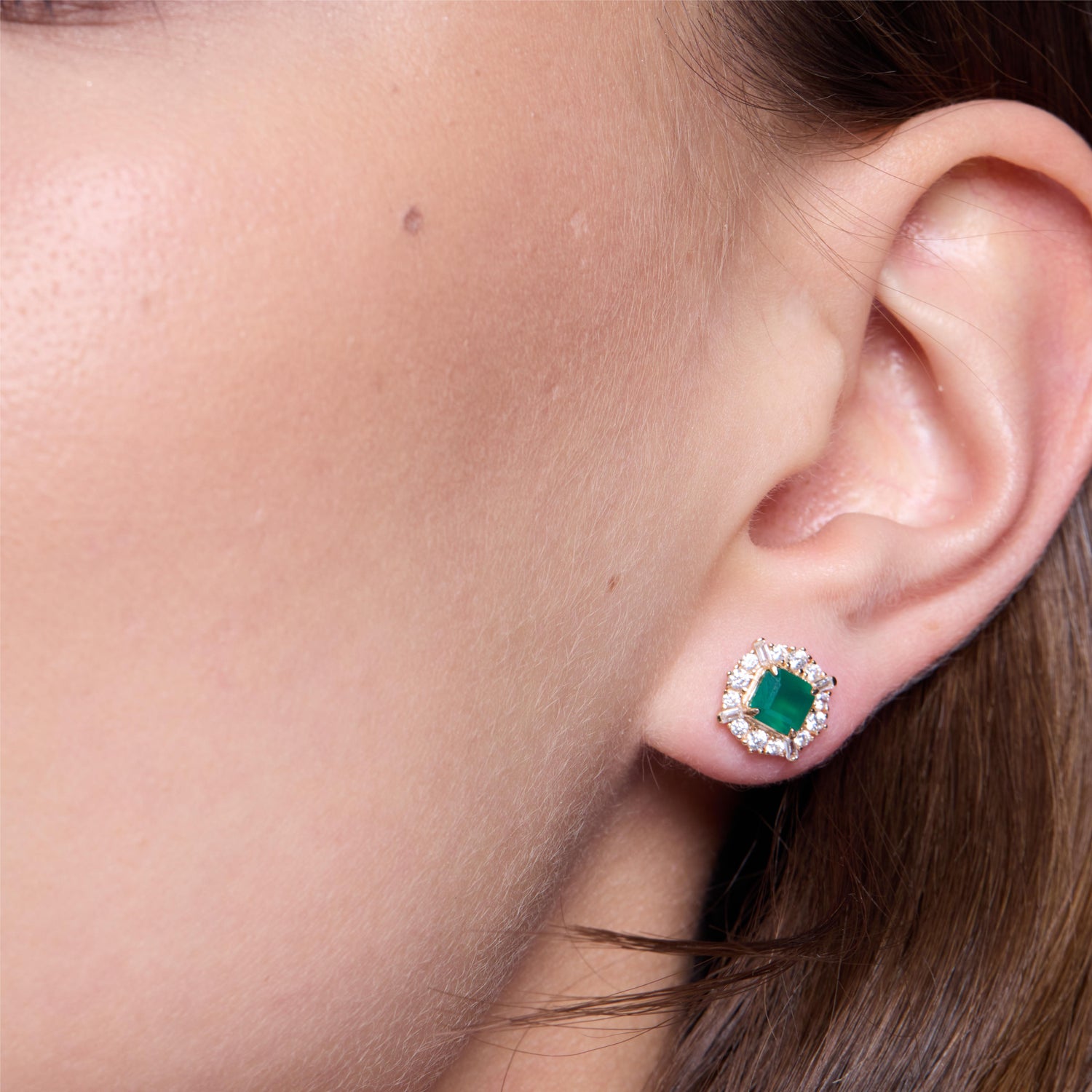 Charming Green Agate Stud Earrings - JESCOJES