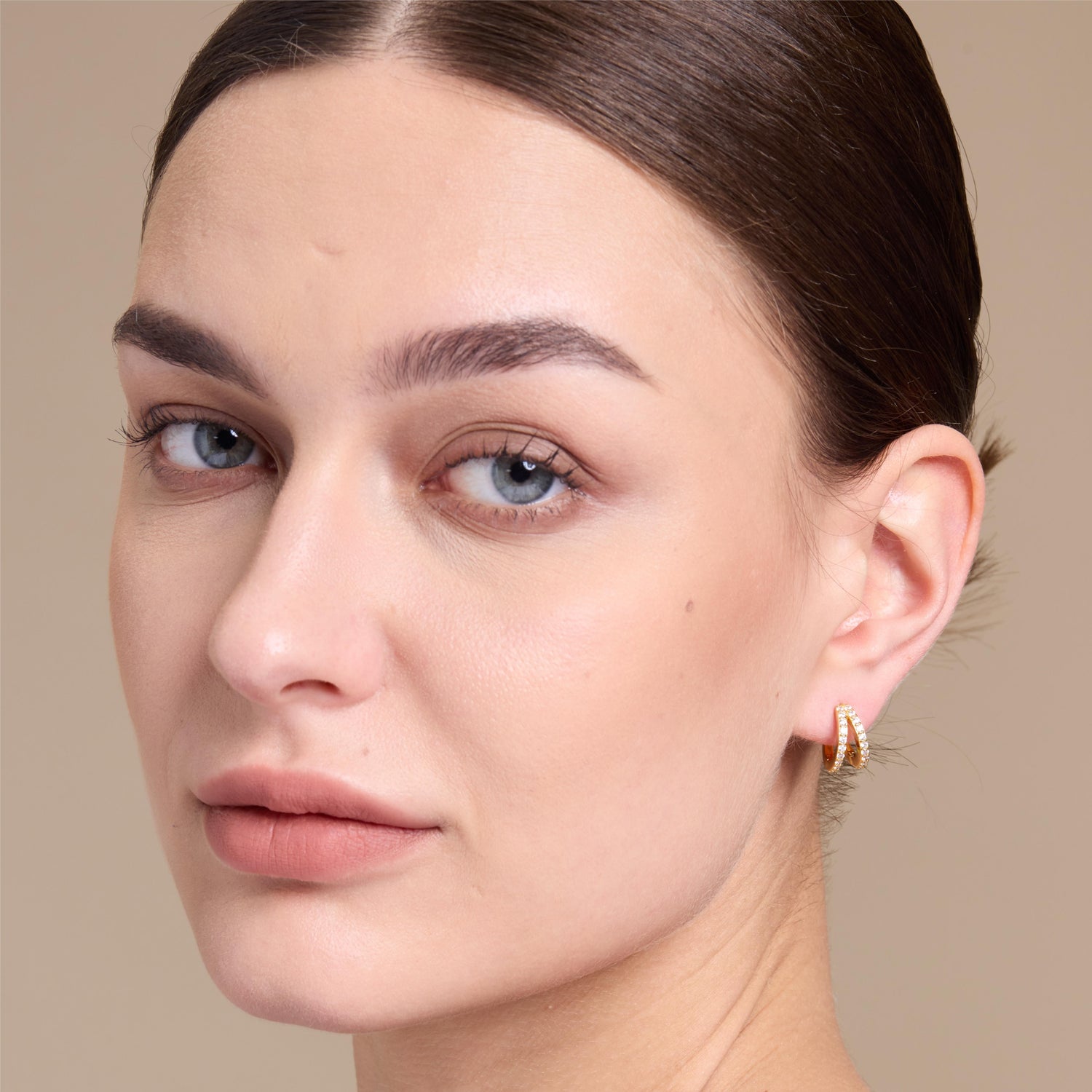 Sparkling Golden Hoop Earrings - JESCOJES