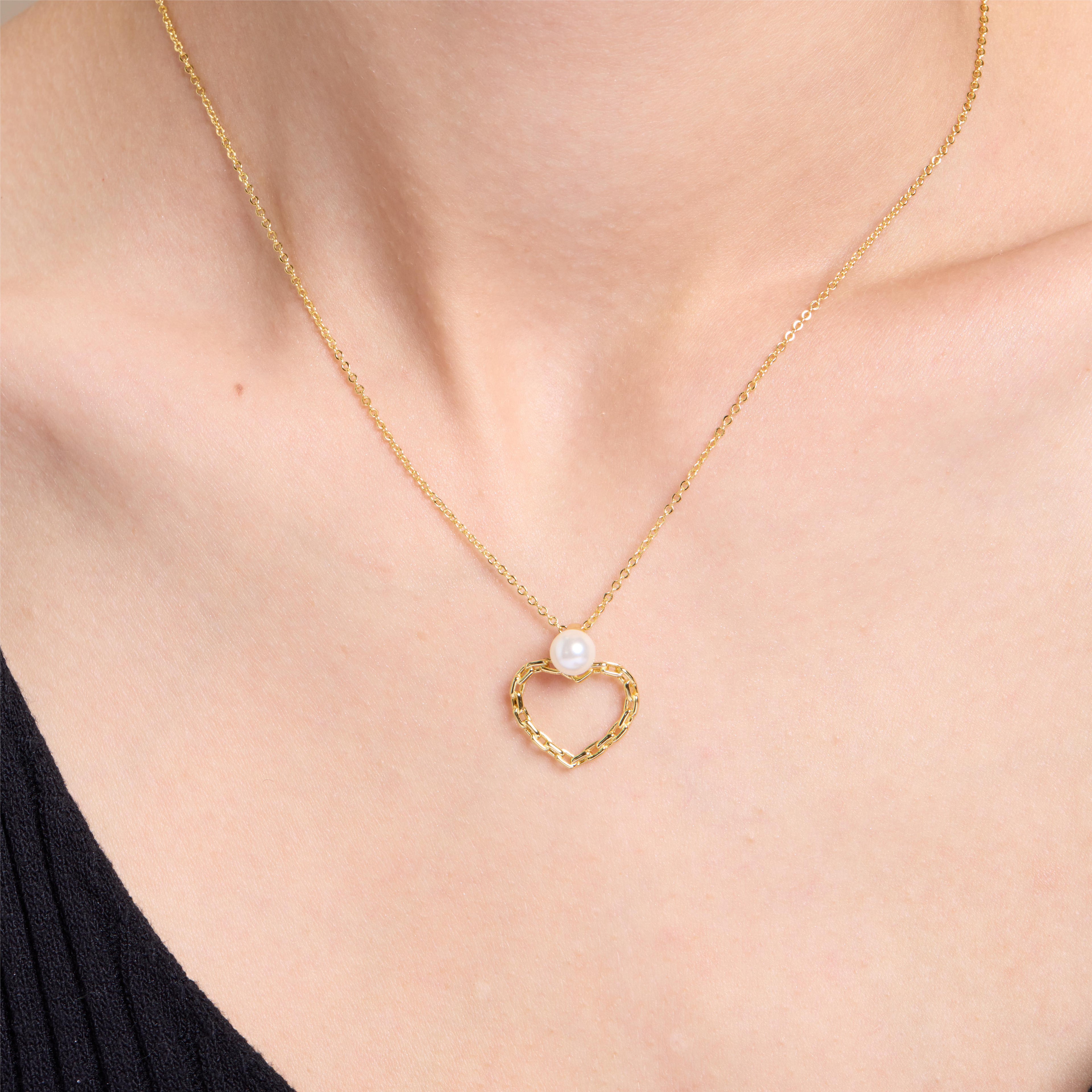 Romantic Heart Pearl Pendant Necklace