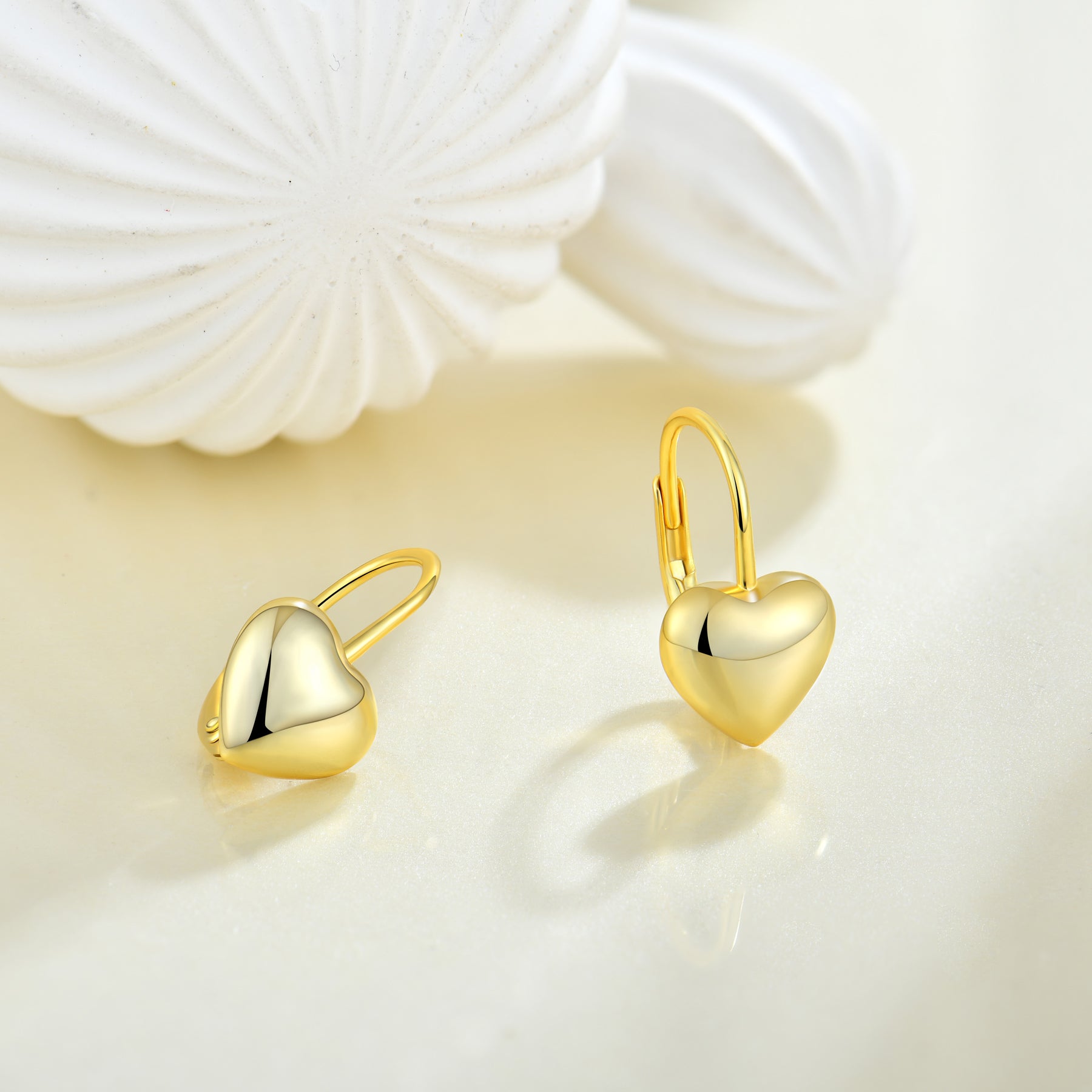 JESCOJES Golden Heart Mini Drop Earrings