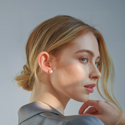 JESCOJES Charismatic 18K Gold Akoya Pearl Stud Earrings