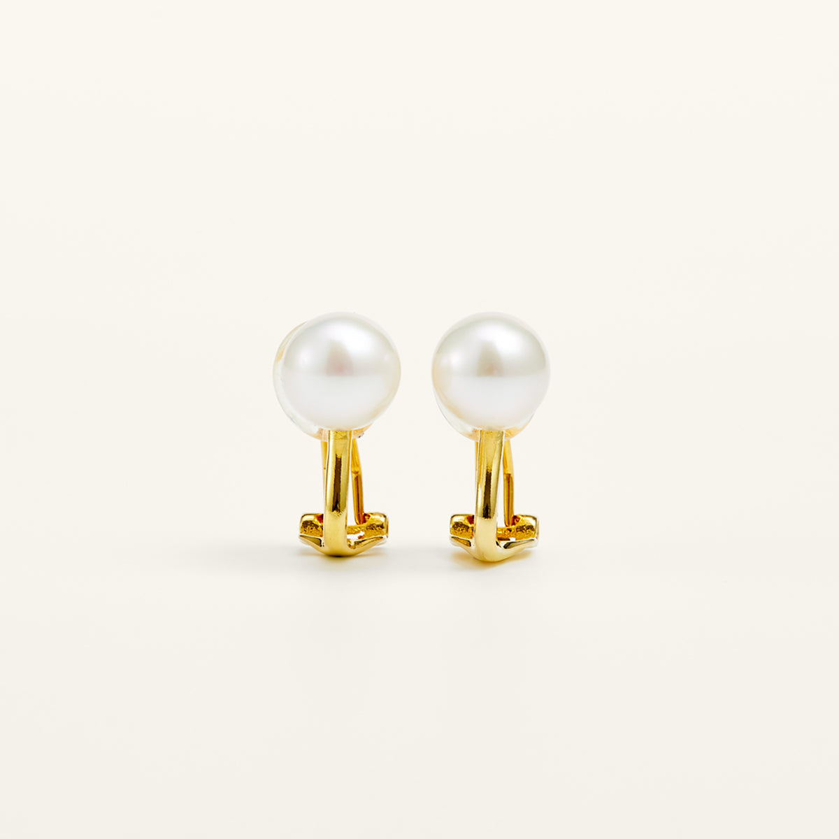 Charming Freshwater Pearl Clip-on Earrings