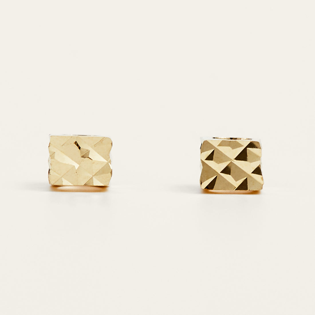 Easy Square Gold Stud Earrings - JESCOJES