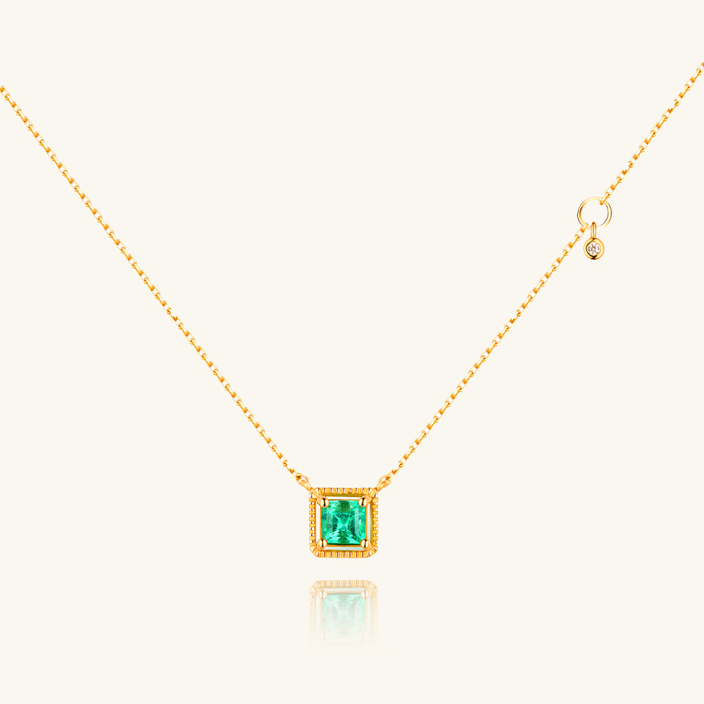 Charismatic Gold Emerald Pendant Necklace - JESCOJES