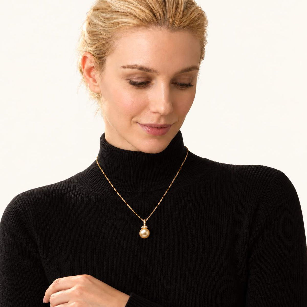 JESCOJES The Halo | Convertible South Sea Gold Pearl Pendant Necklace