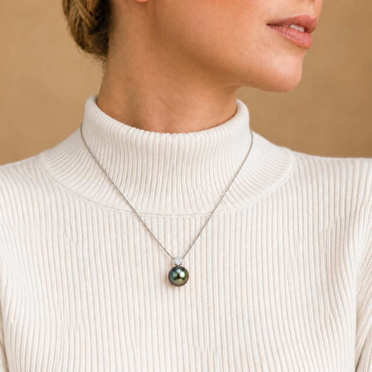 JESCOJES The Noble | Tahitian Pearl Pendant Necklace