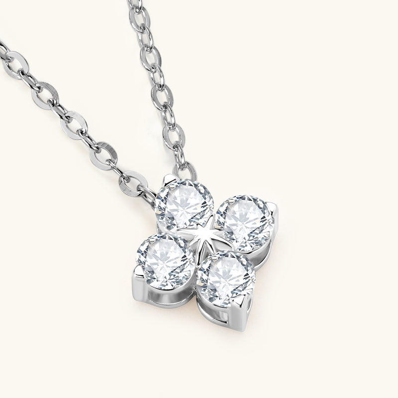 Lucky Four-leaf Clover Premium Moissanite Pendant Necklace