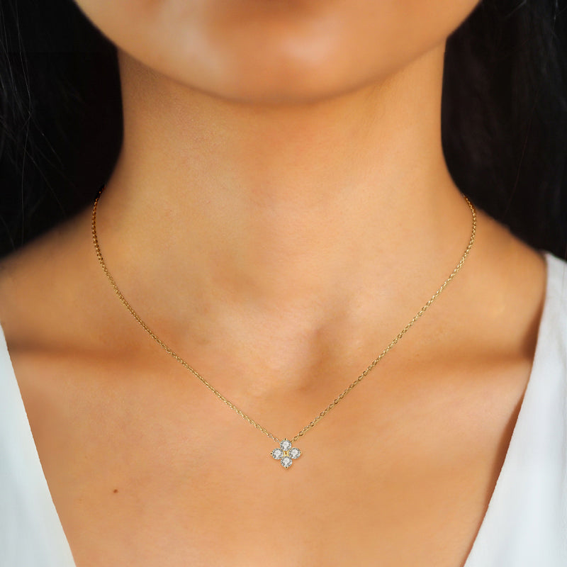 Lucky Four-leaf Clover Premium Moissanite Pendant Necklace