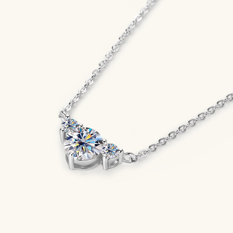 Romantic Smile Premium Moissanite Pendant Necklace